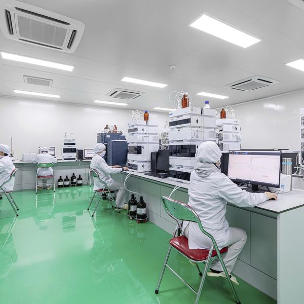 Phòng thí nghiệm HPLC hiện đại